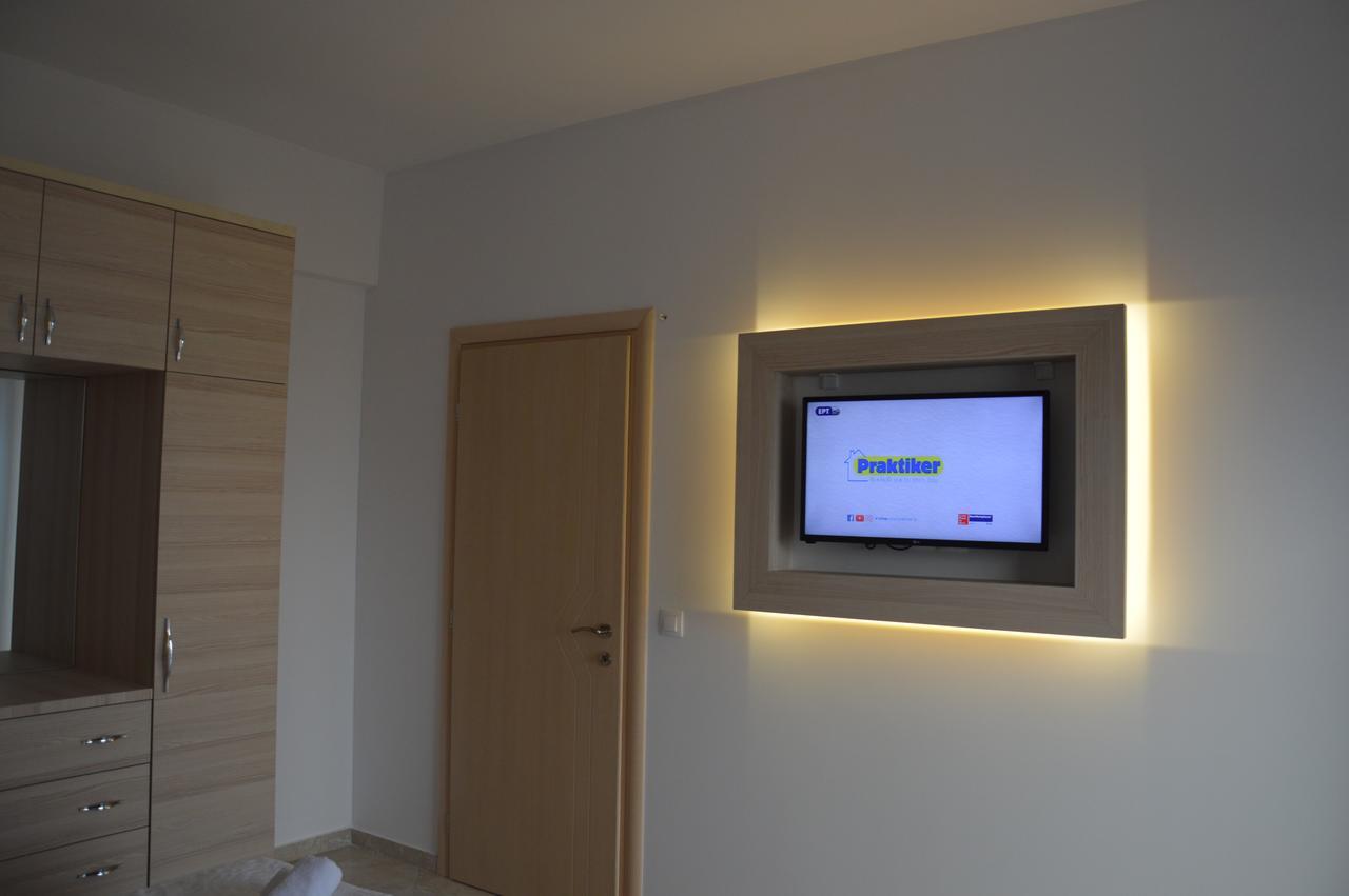 Mihalis Apartments Himarë Eksteriør billede