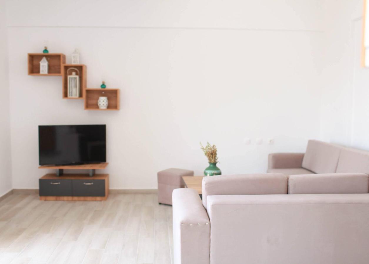 Mihalis Apartments Himarë Eksteriør billede